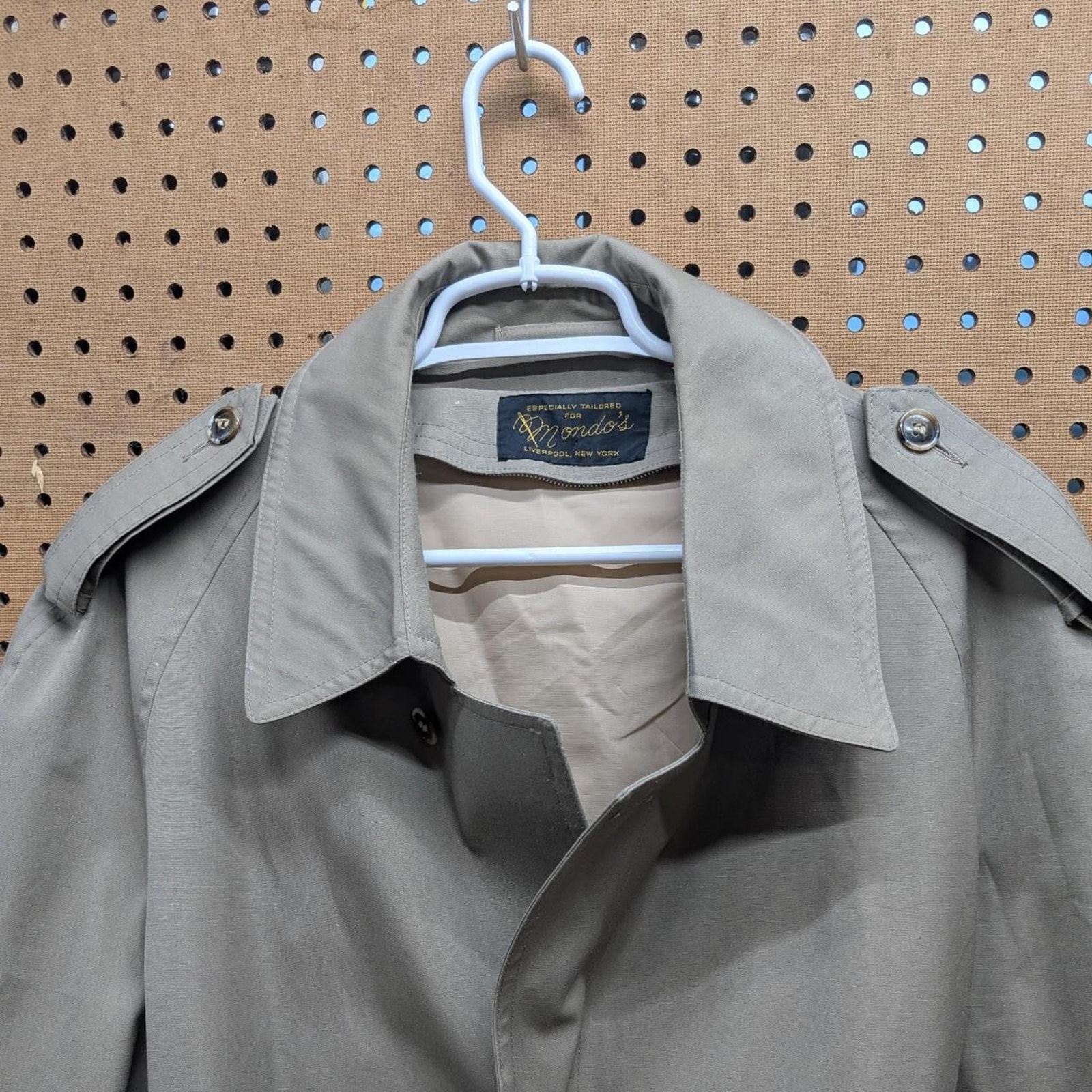 Classic Vintage Tan Trench Coat — image 4 of 8